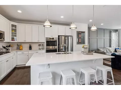 15763 E Broncos Pl, Englewood, CO 80112