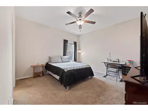 7228 Shavano Ave, Longmont, CO 80504 photo 13