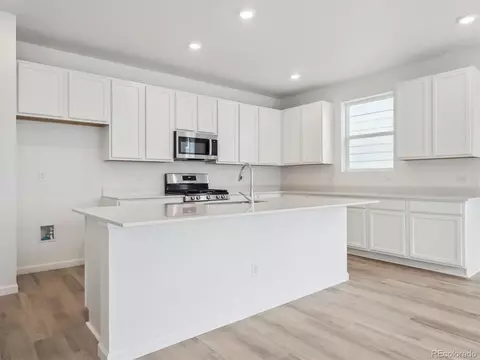 45916 Gentry Ave, Bennett, CO 80102 photo 14