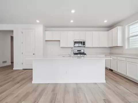 45916 Gentry Ave, Bennett, CO 80102 photo 13