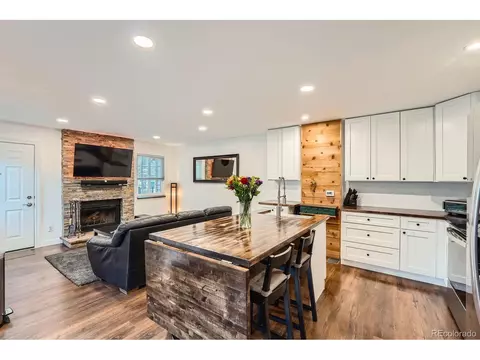 2286 S Pitkin Way #A, Aurora, CO 80013