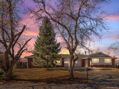 975 Loveland St, Golden, CO 80401