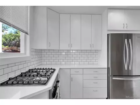 Kitchen - 1221 Linden Ave, Boulder, CO 80304 photo 4 of 5