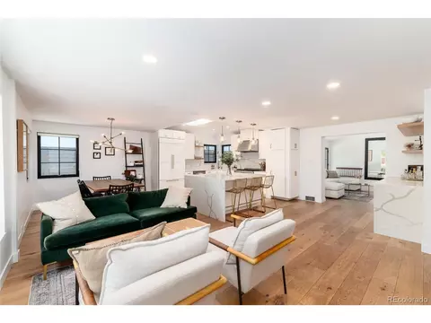 1065 S Monroe St, Denver, CO 80209