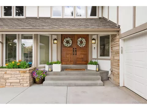 7703 S Grape Ct, Centennial, CO 80122 photo 2