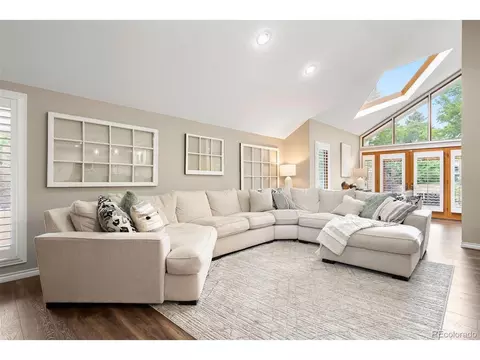 7703 S Grape Ct, Centennial, CO 80122 photo 4
