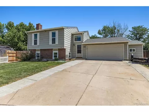 723 Centennial Way, Bennett, CO 80102 photo 3