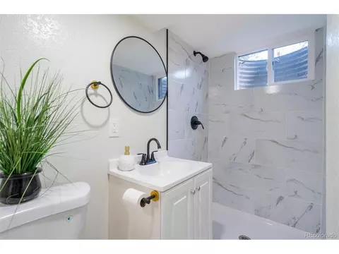 562 Lima St, Aurora, CO 80010 photo 19