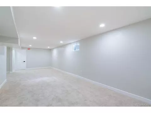 562 Lima St, Aurora, CO 80010 photo 16