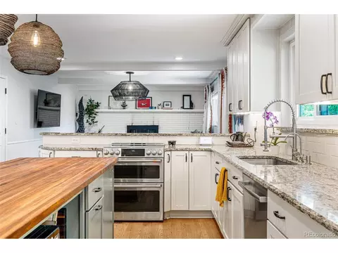 8204 S Jackson St, Centennial, CO 80122 photo 4