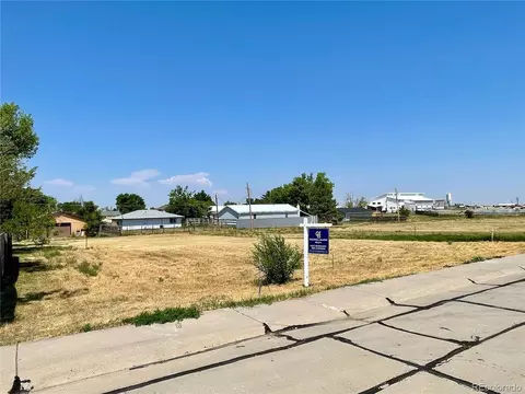 735 5th St, Bennett, CO 80102