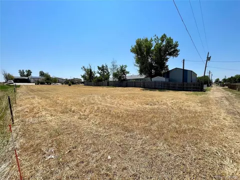 735 5th St, Bennett, CO 80102 photo 4