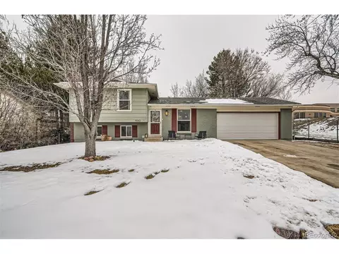 9542 W Cornell Pl, Lakewood, CO 80227