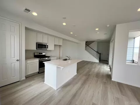 21121 E 67th Ave, Aurora, CO 80019 photo 3