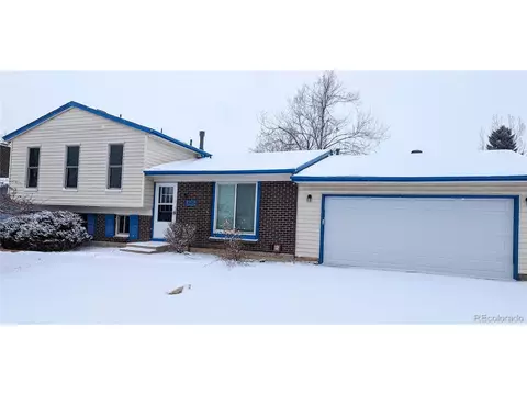 1252 S Olathe Way, Aurora, CO 80017