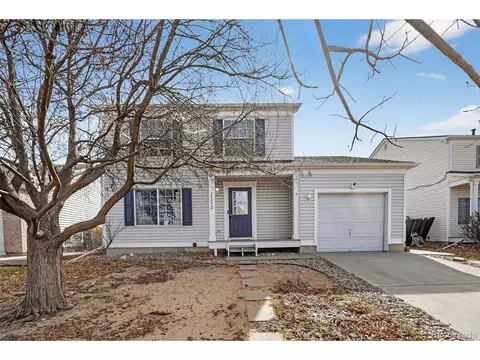 Exterior - 15852 E 48th Pl, Denver, CO 80239 photo 3 of 7