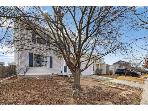 Exterior - 15852 E 48th Pl, Denver, CO 80239 photo 2 of 7