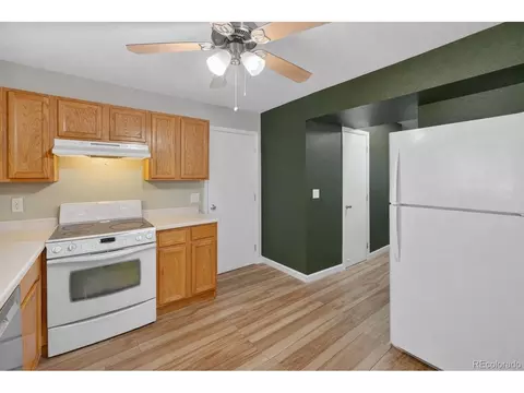 Kitchen - 15852 E 48th Pl, Denver, CO 80239 photo 3 of 4