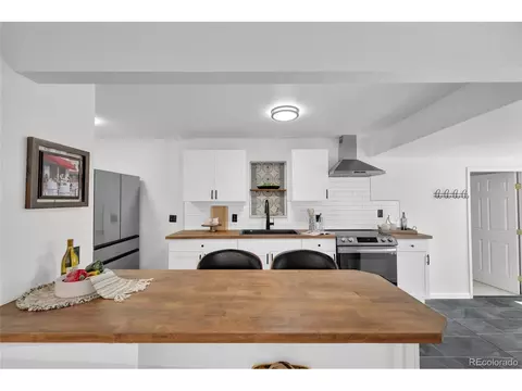 575 S Clay St, Denver, CO 80219
