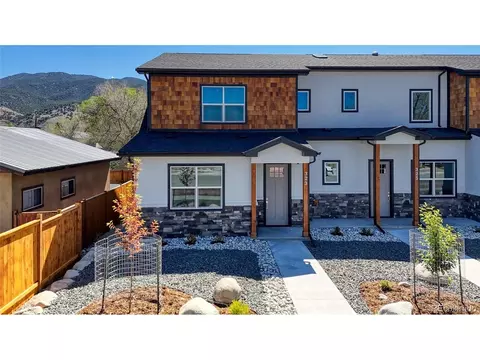 323 Palmer St, Salida, CO 81201