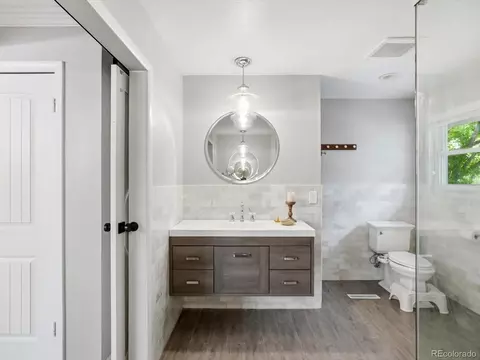 Bath - 8566 E Lehigh Ave, Denver, CO 80237 photo 3 of 4