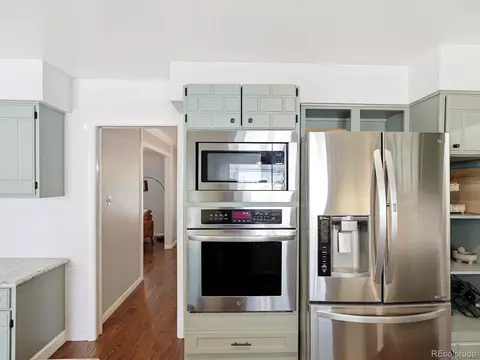 Kitchen - 8566 E Lehigh Ave, Denver, CO 80237 photo 4 of 4