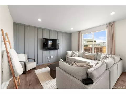 46557 Orchard Dr, Bennett, CO 80102 photo 3