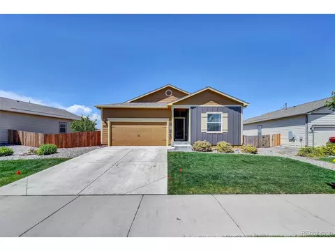 7433 Ellingwood Cir, Longmont, CO 80504