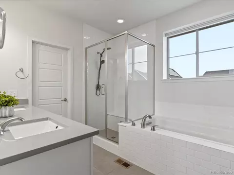 9378 E 60th Pl, Denver, CO 80238 photo 22