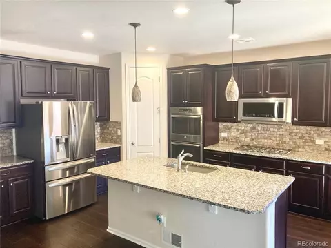 25082 E Archer Dr, Aurora, CO 80018 photo 2