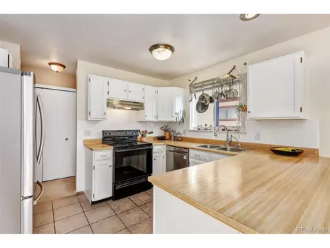 18961 E Mercer Dr, Aurora, CO 80013 photo 8