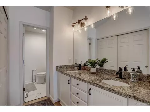 2060 E Phillips Ln, Centennial, CO 80122 photo 18