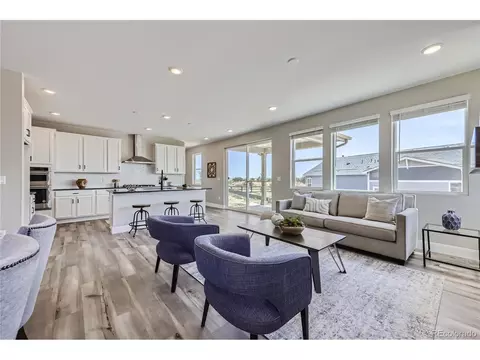5450 Riverbend, Longmont, CO 80504 photo 3