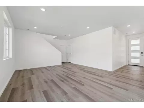 24769 E 39th Ave, Aurora, CO 80019 photo 8