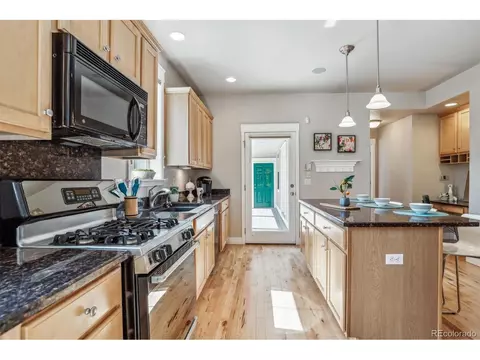 10529 E 28th Ave, Denver, CO 80238 photo 7