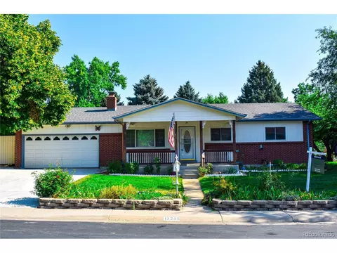 12295 W Connecticut Dr, Lakewood, CO 80228