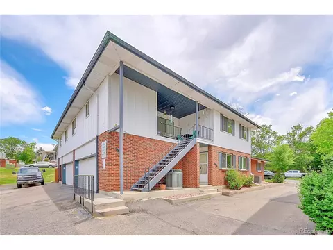 9825 Croke Dr, Denver, CO 80260