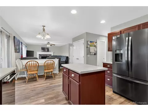 Kitchen - 6289 Viewpoint Ave, Firestone, CO 80504 photo 5 of 7