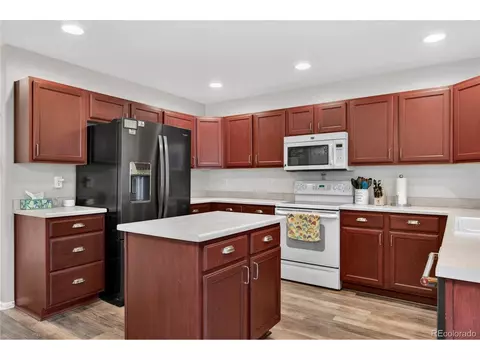 Kitchen - 6289 Viewpoint Ave, Firestone, CO 80504 photo 7 of 7