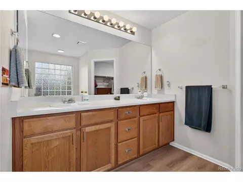 Bath - 6289 Viewpoint Ave, Firestone, CO 80504 photo 2 of 6