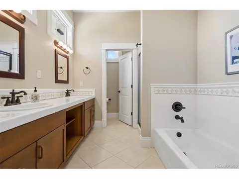 Bath - 3660 E Warren Ave, Denver, CO 80210 photo 4 of 4