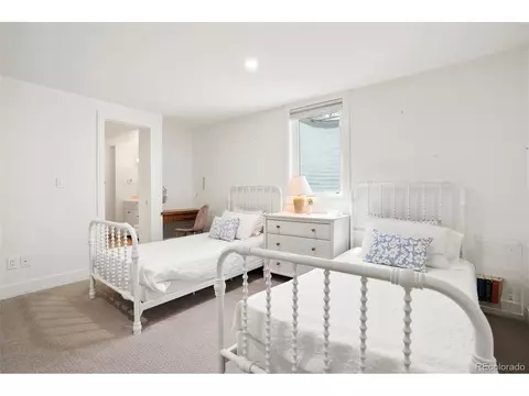 220 E Costilla Ave, Centennial, CO 80122 photo 23
