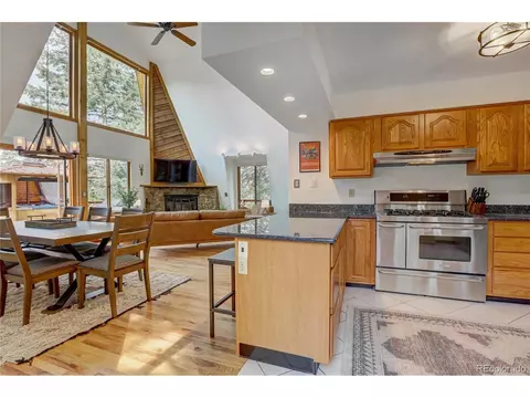 22354 Park Ln, Morrison, CO 80465 photo 3