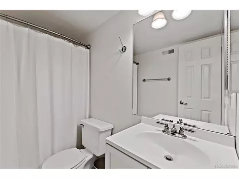 13843 E Lehigh Ave #E, Aurora, CO 80014 photo 9