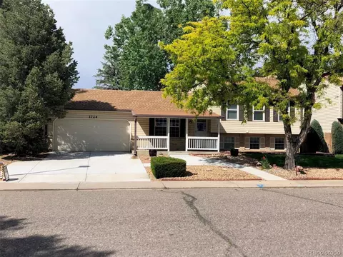 1724 S Troy St, Aurora, CO 80012