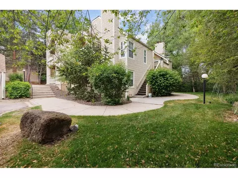 959 S Miller St #201, Lakewood, CO 80226