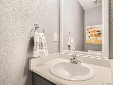2683 E Nichols Cir, Centennial, CO 80122 photo 13