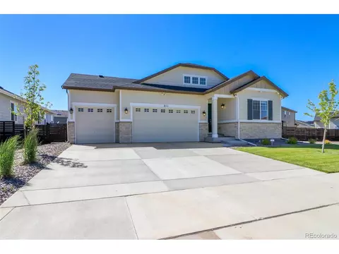 211 S Titus St, Aurora, CO 80018