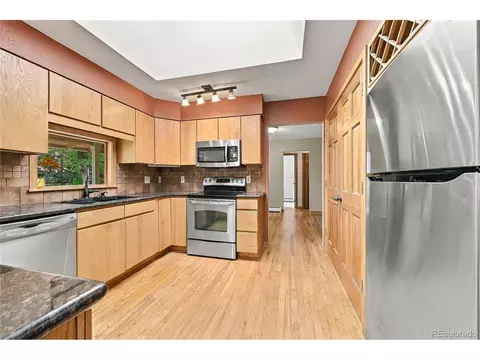 Kitchen - 6852 W Eldorado Pl, Denver, CO 80227 photo 2 of 4