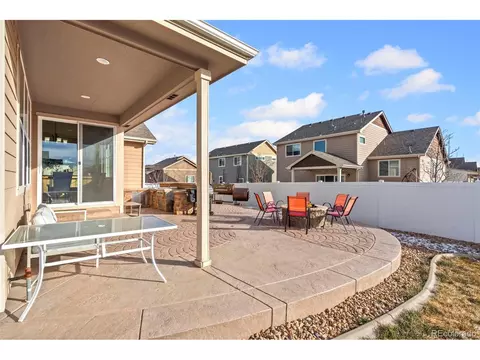 Exterior - 611 Gore Range Dr, Windsor, CO 80550 photo 4 of 5